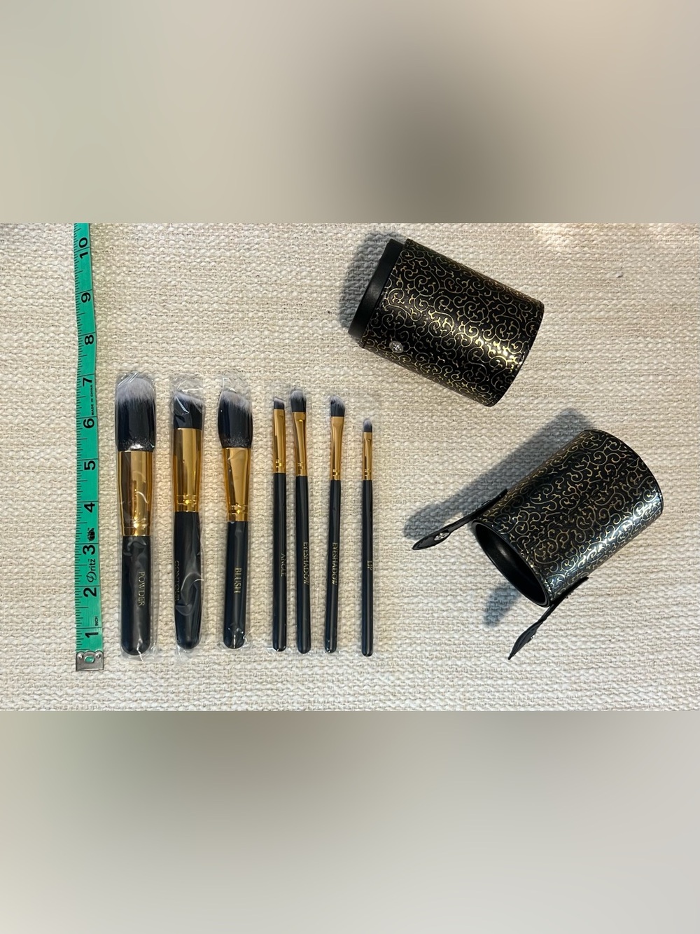 7-Piece L’BRI Women’s Makeup Brush Set in Black & Gold with Travel Case